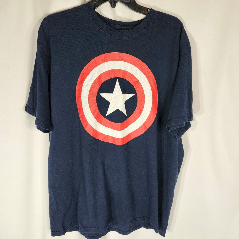 Marvel Captain America Red White & Blue Tee w/ The Shield Graphic Size XLarge